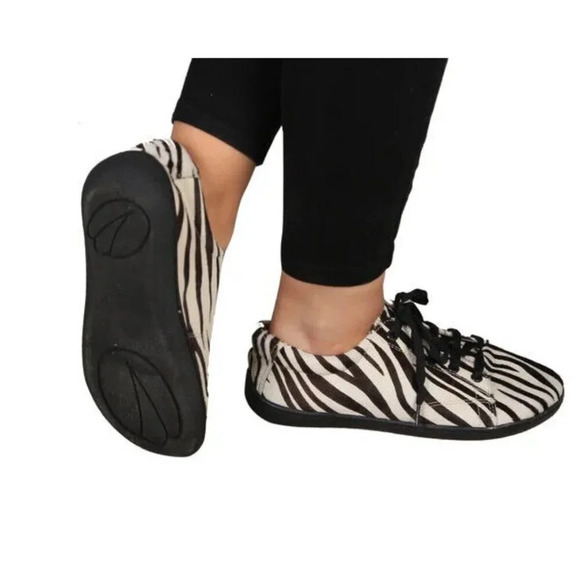 Aintap Womens Zebra SNEAKER Wide Shoes Smooth Leather Handmade US W8-8.5 /39 - Picture 3 of 14